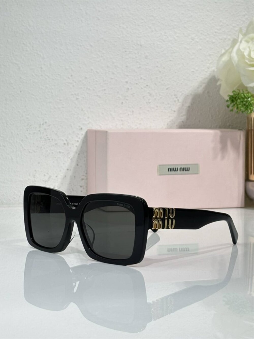 MIU MIU Fashion Sunglasses